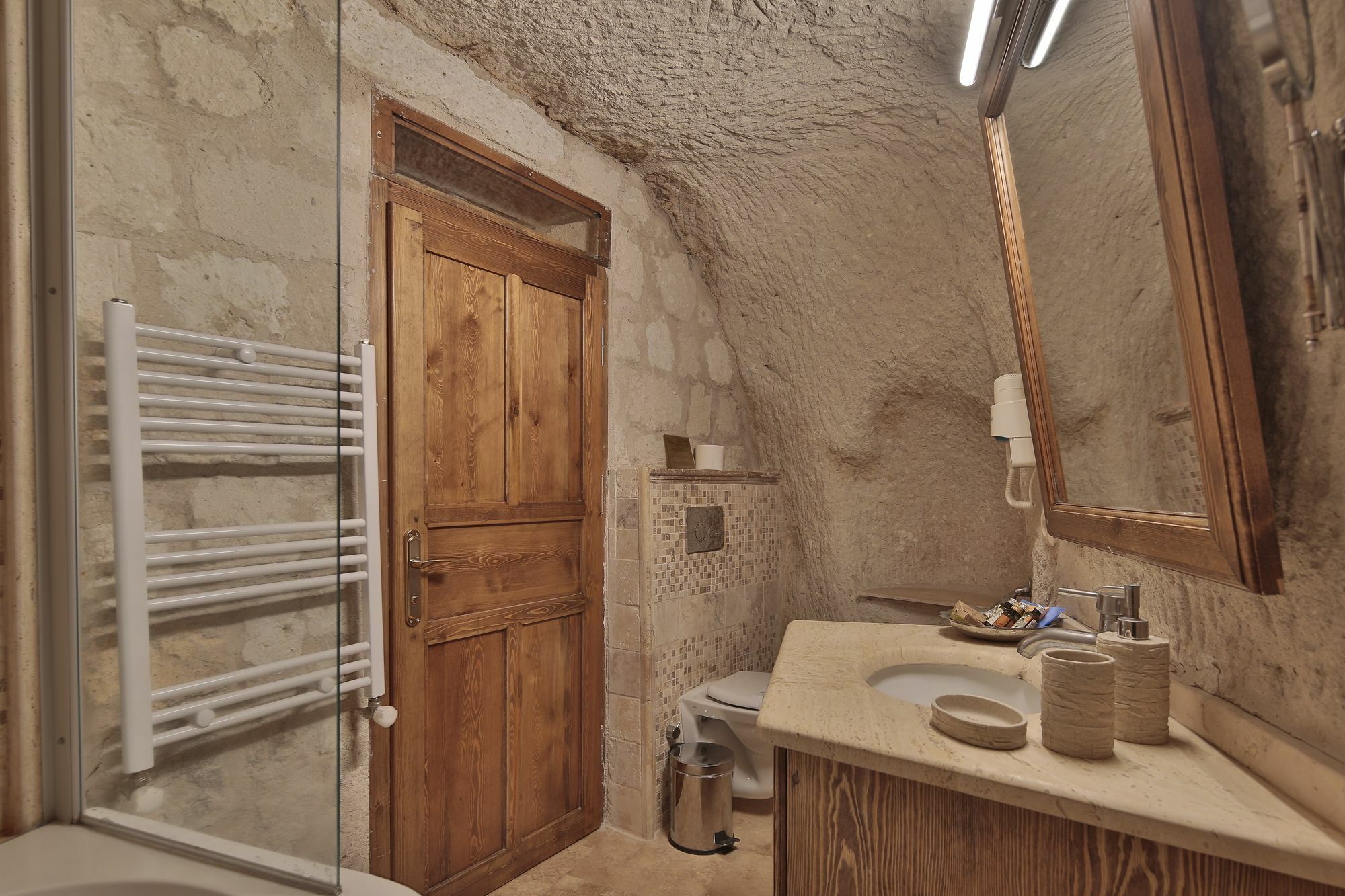 Amber Cave Suites Goreme Exterior photo
